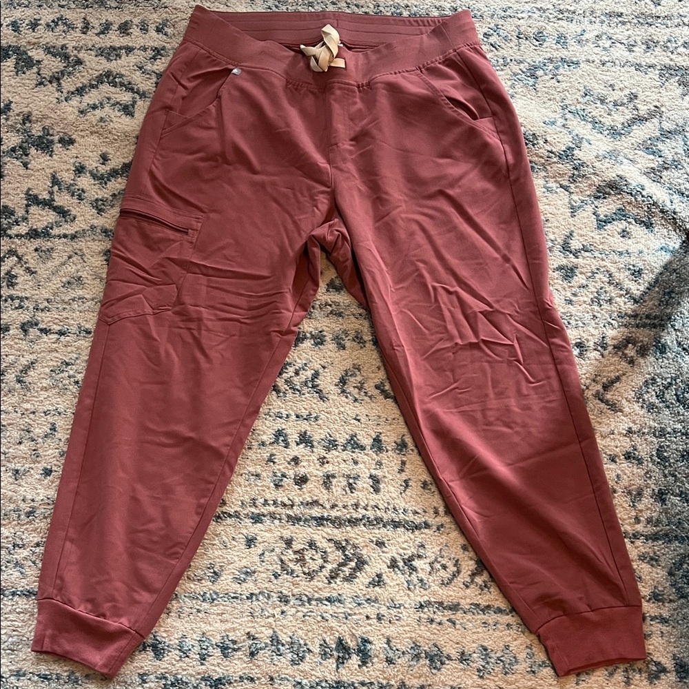 Figs Women’s Size Large Zamora Jogger Pants - MAUVE